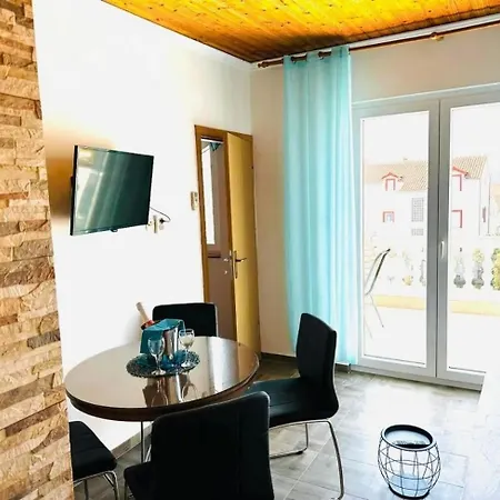 With Parking Space Srima - Vodice, - 25188 Apartamento *