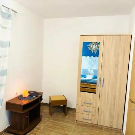 With Parking Space Srima - Vodice, - 25188 Apartamento
