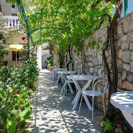 Apartmán With Parking Space Srima - Vodice, - 25188 *