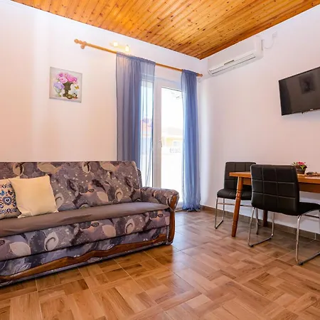 Apartmán With Parking Space Srima - Vodice, - 25188 Vodice