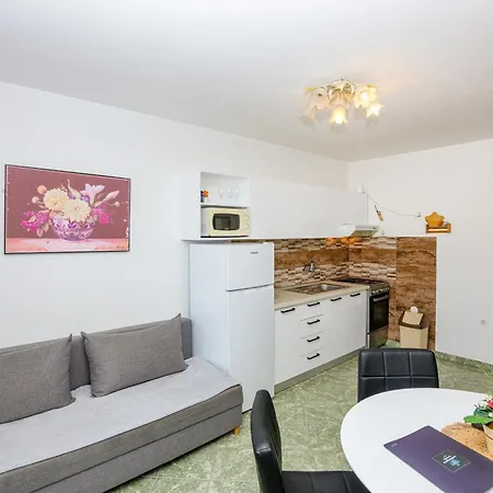 Apartmán With Parking Space Srima - Vodice, - 25188 Vodice