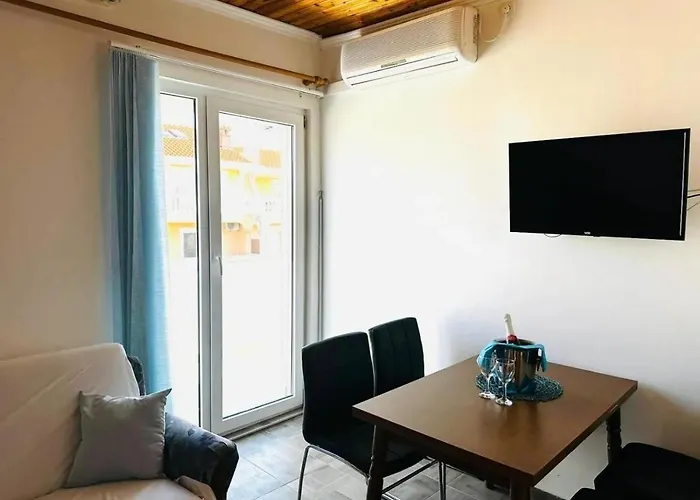 With Parking Space Srima - Vodice, - 25188 דירה *